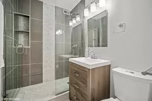 33 E Cedar St, Chicago, IL 60611 - Photo 10