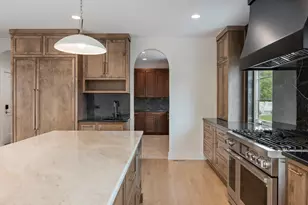 8886 Johnston Rd, Burr Ridge, IL 60522 - Photo 24