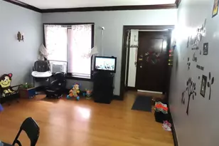 7918 S Calumet Ave, Chicago, IL 60619 - Photo 14