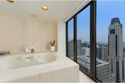 950 N Michigan Avenue #4003, Chicago, IL 60611 - Photo 10