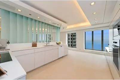 950 N Michigan Avenue #4003, Chicago, IL 60611 - Photo 4