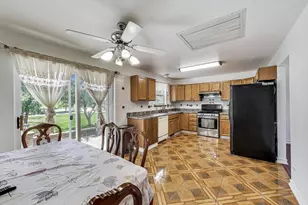 487 N Anna Ln, Romeoville, IL 60446 - Photo 8