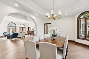 2430 Dorina Dr, Northfield, IL 60093 - Photo 12