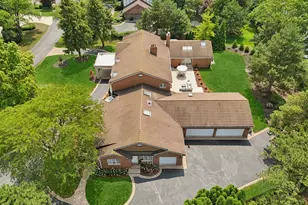 2430 Dorina Dr, Northfield, IL 60093 - Photo 76