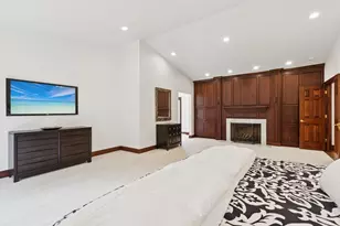 2430 Dorina Dr, Northfield, IL 60093 - Photo 34