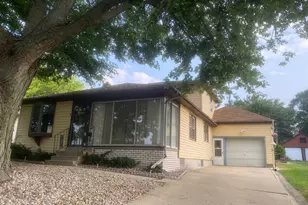 108 W 6th St, Spring Valley, IL 61362 - Photo 18