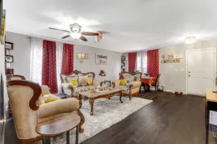 13051 Bucksburn Ct, Beach Park, IL 60083 - Photo 8