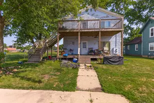 811 W South St, Pontiac, IL 61764 - Photo 1