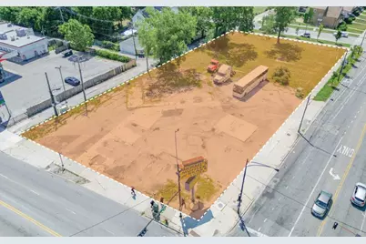 10301 S Cottage Grove Avenue, Chicago, IL 60628 - Photo 2