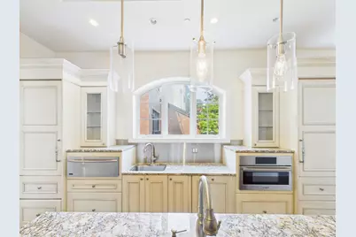 1242 W Dickens Avenue, Chicago, IL 60614 - Photo 10