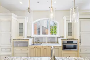 1242 W Dickens Ave, Chicago, IL 60614 - Photo 10