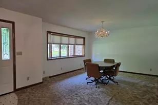 400 N 4th St, Carthage, IL 62321 - Photo 2