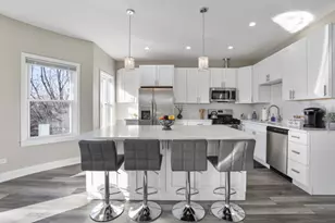 1111 Bonnie Brae Pl, River Forest, IL 60305 - Photo 2