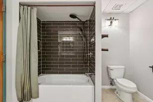 1727 S Indiana Ave, Chicago, IL 60616 - Photo 14