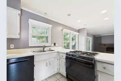 1136 Pine Court, Batavia, IL 60510 - Photo 10