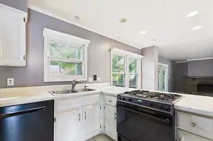 1136 Pine Ct, Batavia, IL 60510 - Photo 10