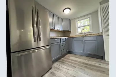 836 S Sumner Avenue, Aurora, IL 60505 - Photo 6