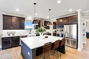 1 Hawthorn Rdg Dr, Hawthorn Woods, IL 60047 - Photo 8