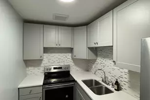 5950 N Kenmore Ave, Chicago, IL 60660 - Photo 10