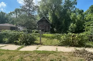 149 E 120th Pl, Chicago, IL 60628 - Photo 2