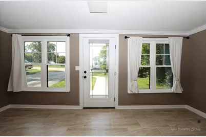 2413 20th Street, North Chicago, IL 60064 - Photo 4