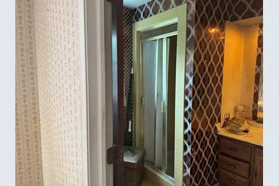 421 E Wise Road, Schaumburg, IL 60193 - Photo 16