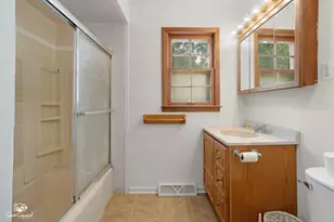 2103 Maple Rd, Joliet, IL 60432 - Photo 16