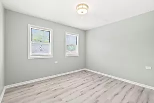 16327 Dobson Ave, South Holland, IL 60473 - Photo 32