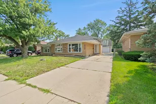16327 Dobson Ave, South Holland, IL 60473 - Photo 2