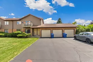 216 Pardridge Pl, Dekalb, IL 60115 - Photo 2