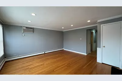 6118 W Gunnison Street #1, Chicago, IL 60630 - Photo 2