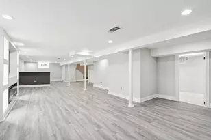 2134 E 91st St, Chicago, IL 60617 - Photo 16