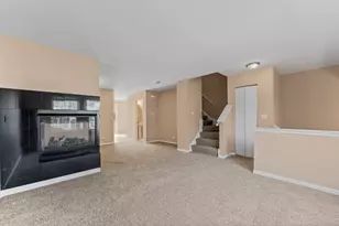 582 Holiday Ln, Hainesville, IL 60073 - Photo 8