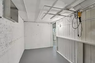 5253 Cleveland St, Skokie, IL 60077 - Photo 40