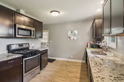 23W285 Armitage Avenue, Glen Ellyn, IL 60137 - Photo 10