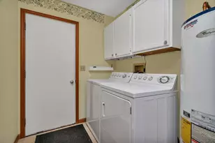 641 N Jackson Ave, Bradley, IL 60915 - Photo 24