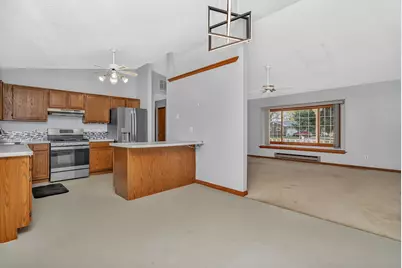 641 N Jackson Avenue, Bradley, IL 60915 - Photo 14