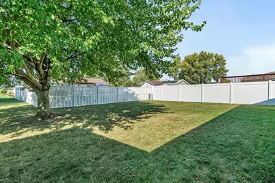 641 N Jackson Avenue, Bradley, IL 60915 - Photo 30