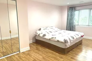 9332 Landings Ln, Des Plaines, IL 60016 - Photo 16