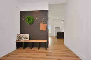 317 Waterford Estates Dr, Bloomington, IL 61704 - Photo 54