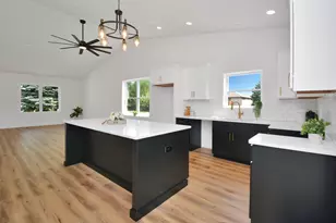 317 Waterford Estates Dr, Bloomington, IL 61704 - Photo 46