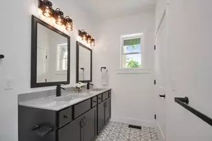 317 Waterford Estates Dr, Bloomington, IL 61704 - Photo 60