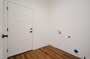 317 Waterford Estates Dr, Bloomington, IL 61704 - Photo 58