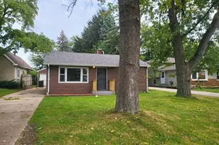 3811 N Park St, Westmont, IL 60559 - Photo 1