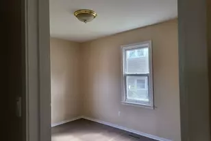 3811 N Park St, Westmont, IL 60559 - Photo 8