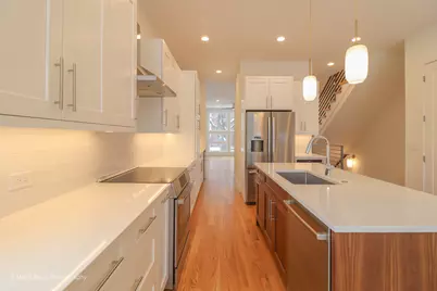 6123 S Ellis Avenue, Chicago, IL 60637 - Photo 2