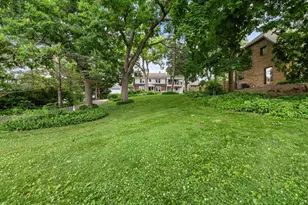 415 S Lake Shore Dr, Lake Geneva, WI 53147 - Photo 42