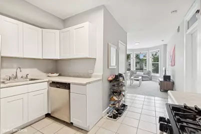 2553 N Southport Avenue #1F, Chicago, IL 60614 - Photo 4