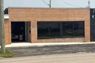 209 Grove St, Dekalb, IL 60115 - Photo 1