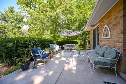 28W266 Hillview Avenue, West Chicago, IL 60185 - Photo 24